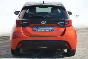Toyota Yaris Hybrid 1.5 VVT-i Style+Navi+JBL+Technik Paket Bild 5