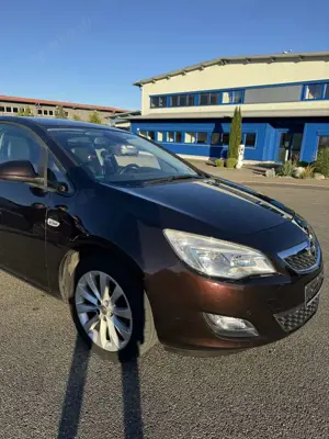 Opel Astra 1.4 Turbo Edition