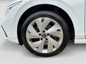 Volkswagen Golf Variant VIII 2.0TDI DSG Style Cam HuD Matri Bild 5