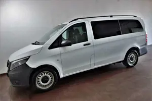 Mercedes-Benz Vito Tourer 114 CDI lang 9G/Navi/Klima/9-Sitzer Bild 2
