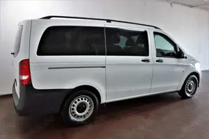 Mercedes-Benz Vito Tourer 114 CDI lang 9G/Navi/Klima/9-Sitzer Bild 3