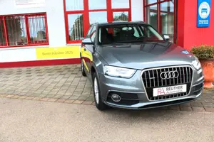 Audi Q3 2.0 TFSI quattro*2.HAND*AHK*PDC*17"S-LINE Bild 2