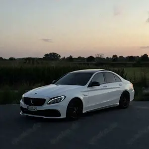 Mercedes-Benz C 63 AMG Speedshift 7G-MCT Bild 1