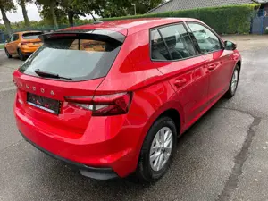 Skoda Fabia 1,0 TSI*Selection*Garantie/1.Hd./Klima/LED Bild 3