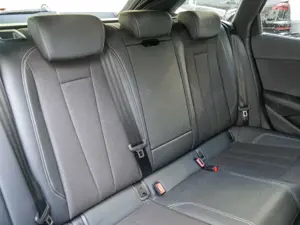 Audi A4 35 TDI S line competition edition Kamer Bild 4