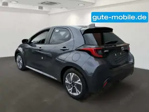 Toyota Yaris 5-Türer Team Deutschland 1,5-l-VVT-iE Hybrid Syst Bild 5