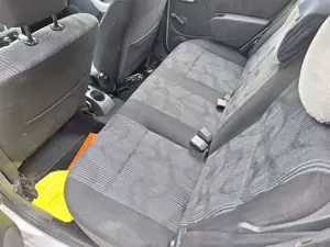 Dacia Sandero 1.4 MPI, TÜV  06/2027 Bild 3