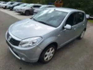 Dacia Sandero 1.4 MPI, TÜV  06/2027 Bild 5
