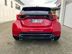 Toyota Yaris GR Convenience Autom. Armlehne 206 kW