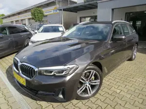 BMW 520 dA touring *1.HAND *AHK *KAMERA *WINTERRÄDER