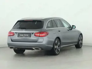 Mercedes-Benz C 300 e T Avantgarde*Navi*LED*SpurH*PTS*SHZ*AHK* Bild 2