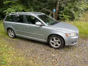 Volvo V50 V50 DPF DRIVe Summum Bild 3