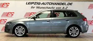 Audi A3 Sportback 2.0 TDI Ambition*XEN*AHK*PDC*KLIMA* Bild 2