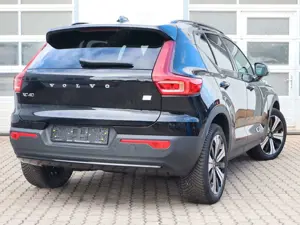 Volvo XC40 Plus Recharge Pure Electric 2WD Bild 2