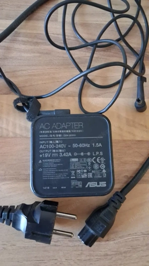 Gebrauchtes Netzteil für Asus F75A Model