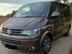 Volkswagen T5 Multivan Multivan DSG BMT Highline Bild 2