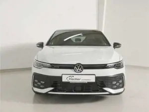 Volkswagen Golf GTI 2.0 TSI Black Style DSG P-Dach/NAV/LED Bild 3