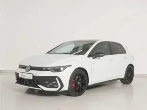 Volkswagen Golf GTI 2.0 TSI Black Style DSG P-Dach/NAV/LED Bild 2