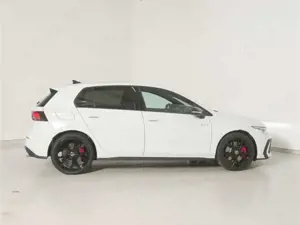 Volkswagen Golf GTI 2.0 TSI Black Style DSG P-Dach/NAV/LED Bild 5