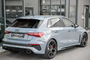 Audi RS3 Sportback 2.5 TFSI Vollleder* HUD* 280km h* Bild 5