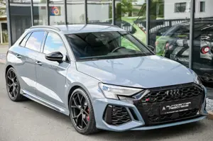 Audi RS3 Sportback 2.5 TFSI Vollleder* HUD* 280km h* Bild 4
