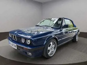 BMW 320 i Cabrio Leder SHZ H-Zulassung Liebhaberstück
