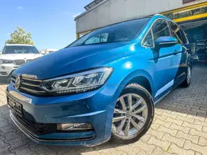 Volkswagen Touran Highline BMT*ACC*1. HAND*LED*VELOURS*AHK