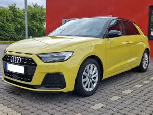 Audi A1 A1 Sportback advanced 30 TFSI S tronic LED PDC Bild 2