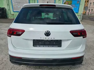 Volkswagen Tiguan Active 2,0 TDI KAMERA*AHK Bild 5