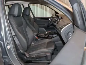 BMW X3 xDrive20i Laser RFK DrivAss HeadUp HIFI Bild 4