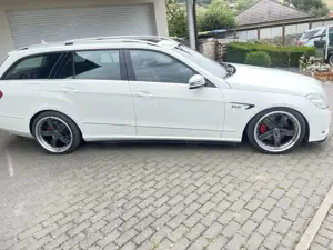 Mercedes-Benz E 350 E-Klasse T-Modell CDI DPF BlueEFFICIENCY Elegance Bild 4