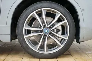 BMW X2 xDrive25e [M Sport, Navi+, ACC, RFK, HUD] Bild 3