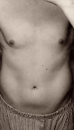 Großer Mann sucht dominante Frau