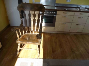 Schaukelstuhl aus Holz