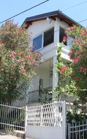 3St.Haus 90m2 Grund 198m2 Strand 250m Panoramablick Bild 10