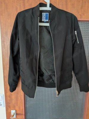 Marken-Kinderjacke Jack und Jones, schwarz, top Zustand Gr-152