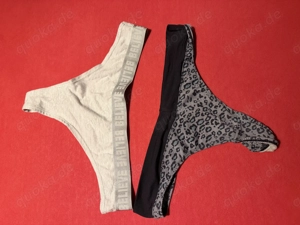 Getragene feuchte String  Bild 9