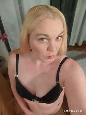 Hübsche sexy Amelie 29 Jahre alt 