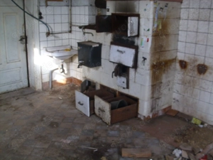 Bau Gutachter sucht junge Roma Tschechin zum Fenster putzen