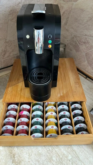 Tealounge neuwertig mit Kapselkiste und diversen Teesorten