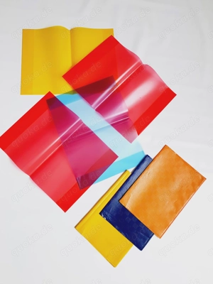 Kleidungspaket 4 Oberteile Gr. 128 & gratis 7 Din A5 Hefthüllen Bild 10