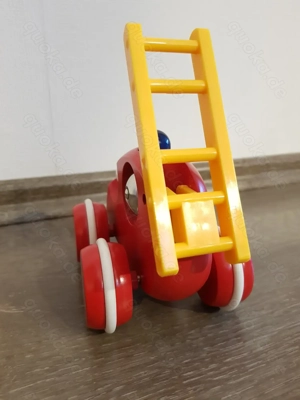 Brio Feuerwehrauto aus Holz zum Schieben mit Glocke und Leiter