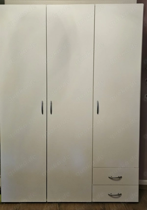 Schöne weiße Kleiderschränke im Set   gepflegt & viel Stauraum