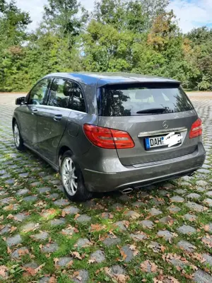 Mercedes-Benz B 180 (BlueEFFICIENCY) 7G-DCT
