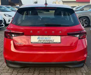 Skoda Fabia 1.0l TSI Sitzheizung/PDC/AppleCarplay Bild 5