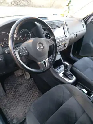 Volkswagen Tiguan Tiguan 2.0 TDI DPF 4Motion DSG Lounge Track Bild 3