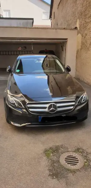 Mercedes-Benz E 200 E 200 (213.042) Bild 1