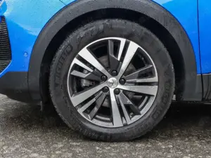 Peugeot 3008 Allure Pack 1.2 PureTech 130 EU6d Navi Digitales C Bild 3