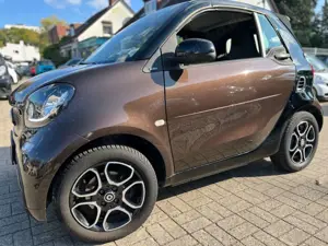 smart forTwo CABRIO*PERFECT*KLIMA*NAVI*90PS* Bild 2