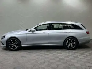 Mercedes-Benz E 220 T d Avantgarde MBUX @junge Sterne Garantie Bild 3
